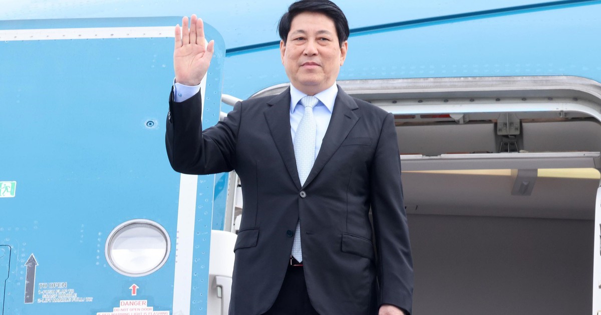 Chủ tịch nước Lương Cường lên đường dự Tuần lễ Cấp cao APEC lần thứ 32