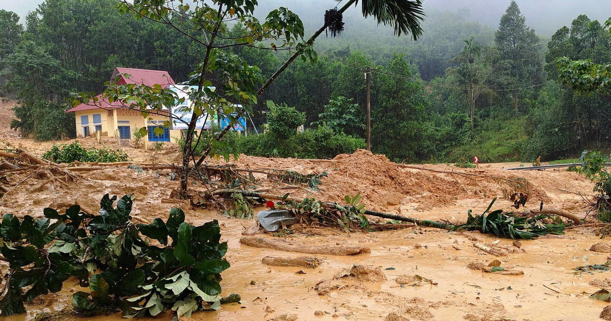 Nhiều ngôi làng ở vùng cao Đà Nẵng bị xóa sổ do sạt lở và lũ quét