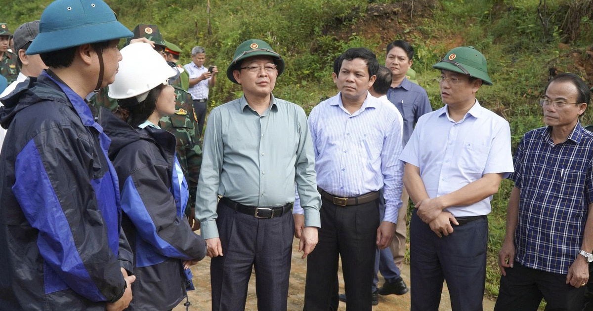 Sớm khắc phục sạt lở ở Quảng Ng&atilde;i để ổn định đời sống người d&acirc;n