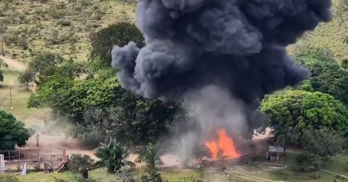 Venezuela chặn 3 m&aacute;y bay, ph&aacute; hang ổ ma t&uacute;y giữa sức &eacute;p từ Mỹ