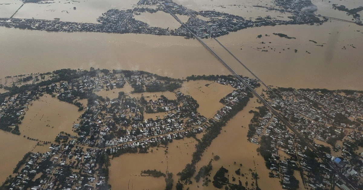 &#039;Đại hồng thủy&#039; tr&ecirc;n s&ocirc;ng Thu Bồn vượt lũ lịch sử năm th&igrave;n 1964 l&agrave; 0,14 m