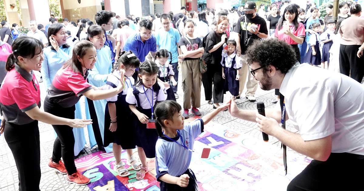 Tiếng Anh th&agrave;nh ng&ocirc;n ngữ thứ hai trong trường học: Gi&aacute;o vi&ecirc;n l&agrave; quan trọng nhất