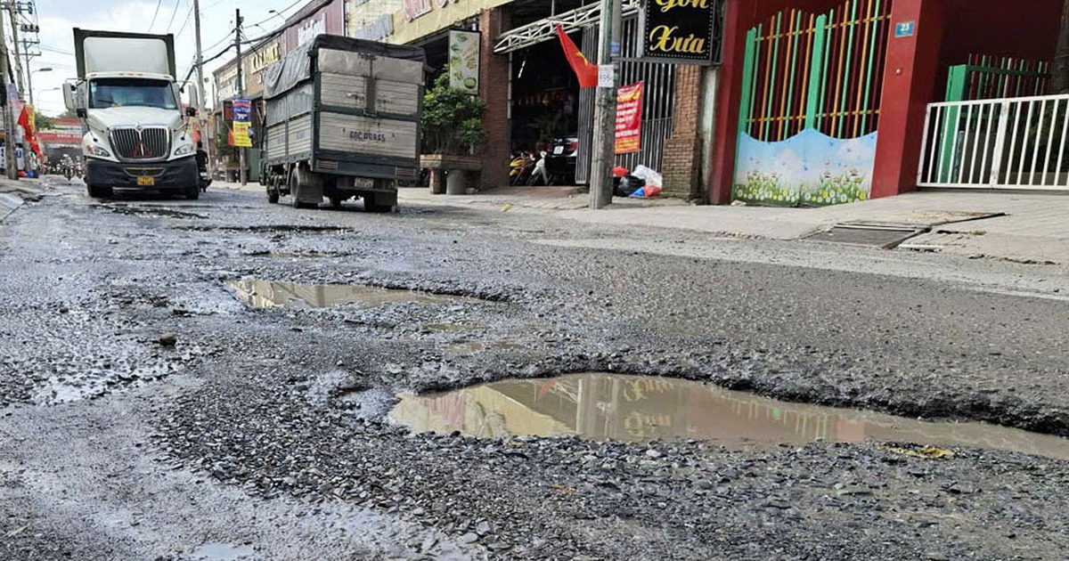 Đường xuống cấp cần sửa chữa