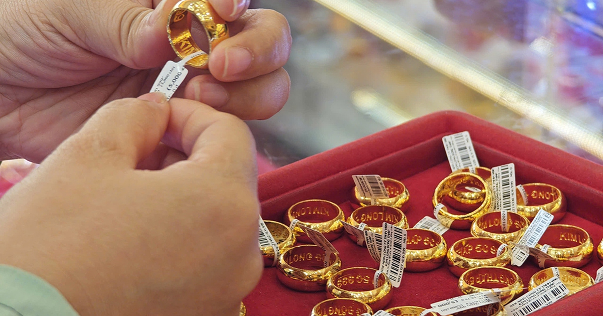 Tin tức đặc biệt tr&ecirc;n b&aacute;o in Thanh Ni&ecirc;n 1.11.2025