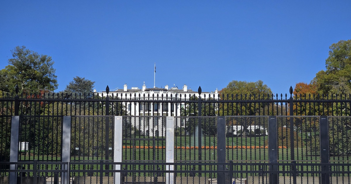 Kinh tế thế giới gặp kh&oacute; v&igrave; ch&iacute;nh phủ Mỹ đ&oacute;ng cửa