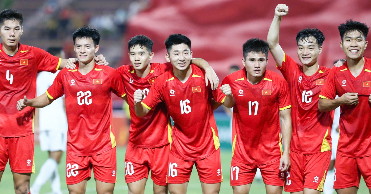 HLV Kim Sang-sik lưu ý một điều cực quan trọng về U.23 Việt Nam, sao Việt kiều được khen ngợi