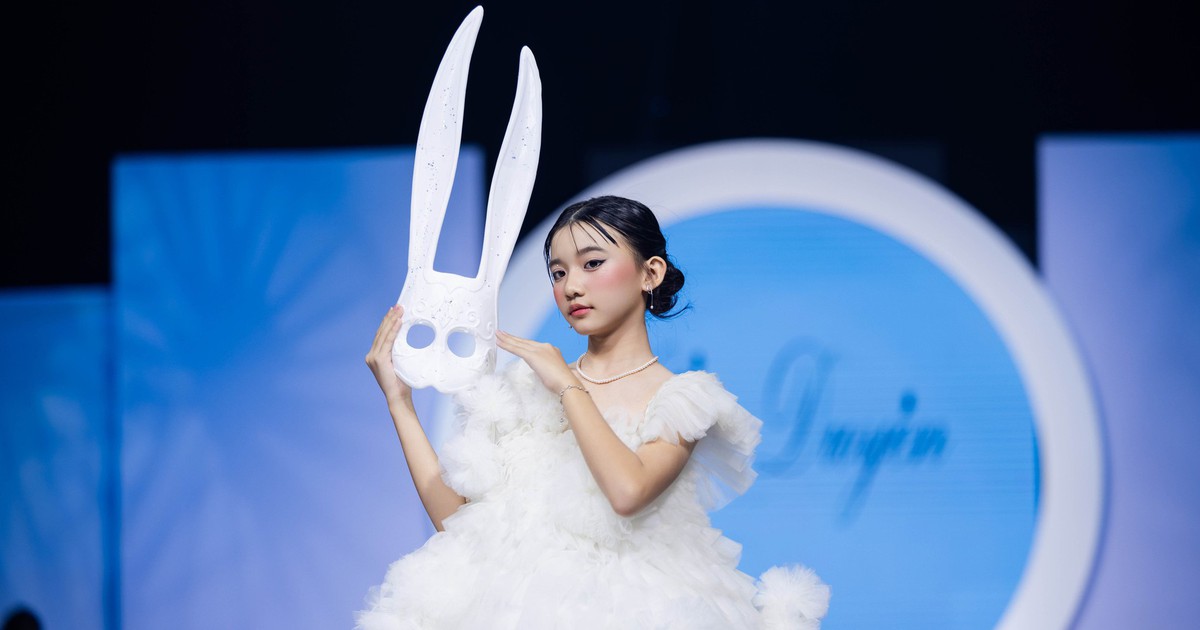 Thời trang tôn vinh ký ức Trung thu Việt