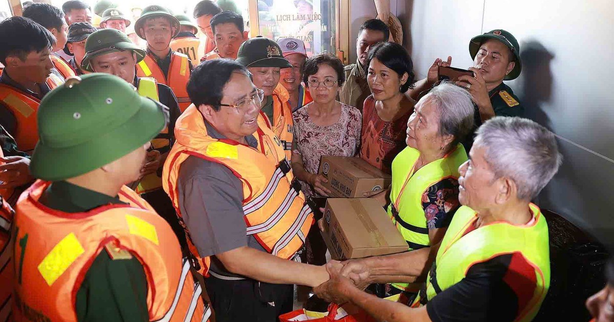 Hỗ trợ khẩn cấp các tỉnh khắc phục hậu quả mưa lũ