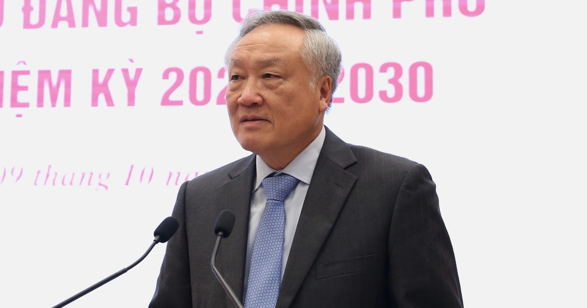 &#039;Ch&iacute;nh phủ sẽ giao tư nh&acirc;n đảm nhiệm những nhiệm vụ quan trọng quốc gia&#039;