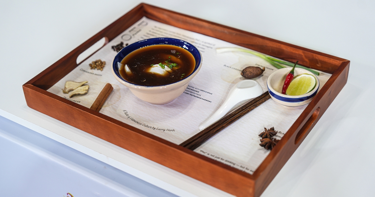 Đưa ẩm thực Việt v&agrave;o ly nước: C&ocirc; g&aacute;i th&agrave;nh qu&aacute;n qu&acirc;n nhờ m&oacute;n phở độc đ&aacute;o