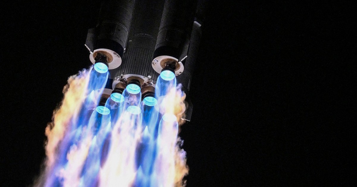 Trung Quốc đưa phi h&agrave;nh gia trẻ nhất l&ecirc;n kh&ocirc;ng gian