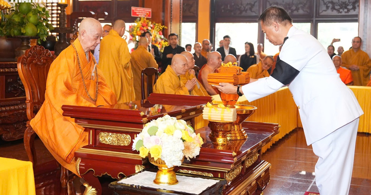 Trang nghiêm lễ dâng y Kathina Hoàng gia của Bộ Ngoại giao Thái Lan tại Việt Nam Quốc Tự