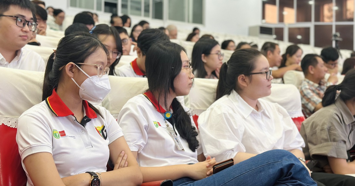 Vụ đ&agrave;o tạo y Việt-Đức: V&igrave; sao Trường Phạm Ngọc Thạch vẫn tuyển mới d&ugrave; ph&iacute;a Đức khuy&ecirc;n dừng?