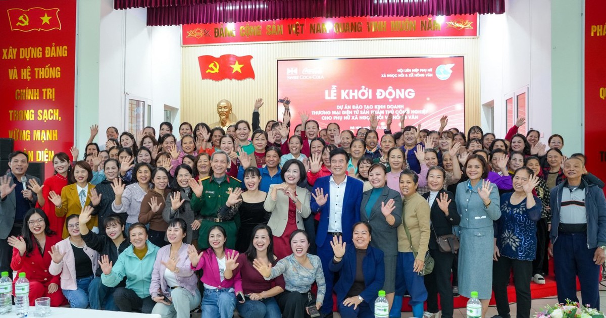 Hỗ trợ phụ nữ làng nghề đưa sản phẩm thủ công ra thị trường qua kênh TMĐT