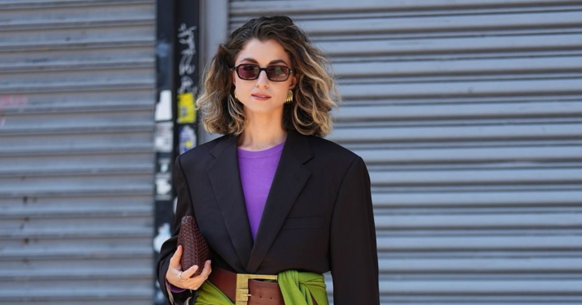 Khoác blazer thôi chưa đủ, thêm thắt lưng mới thật sành điệu