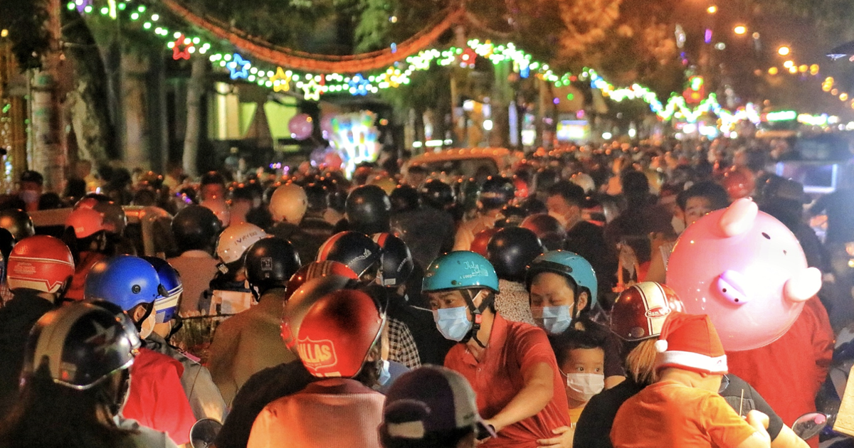 Ng&agrave;y &acirc;m h&ocirc;m nay 10.11 l&agrave; ng&agrave;y g&igrave;? C&ograve;n bao nhi&ecirc;u ng&agrave;y nữa tới Gi&aacute;ng sinh 2025?