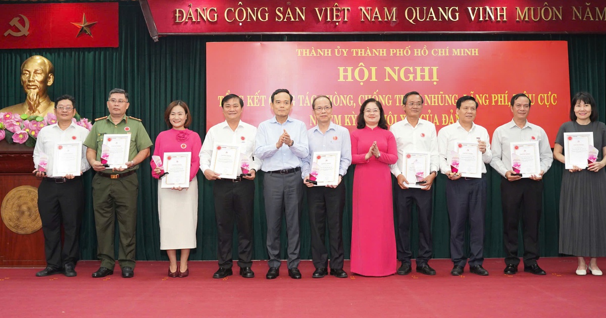 Báo Thanh Niên nhận giải tập thể xuất sắc về công tác phòng, chống tham nhũng TP.HCM