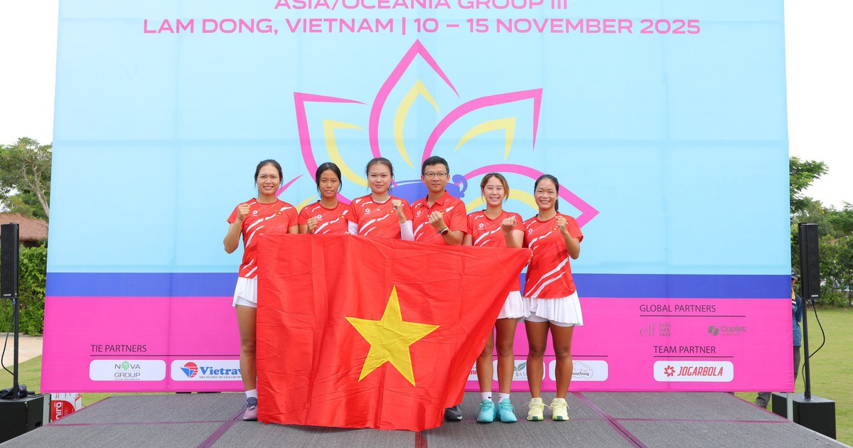 Đội tuyển quần vợt Việt Nam xung trận ở Billie Jean King Cup trên sân nhà