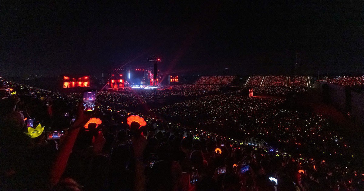 Điều gì khiến fan 'lụy' G-DRAGON 2025 WORLD TOUR [Übermensch] in Hanoi, presented by VPBank