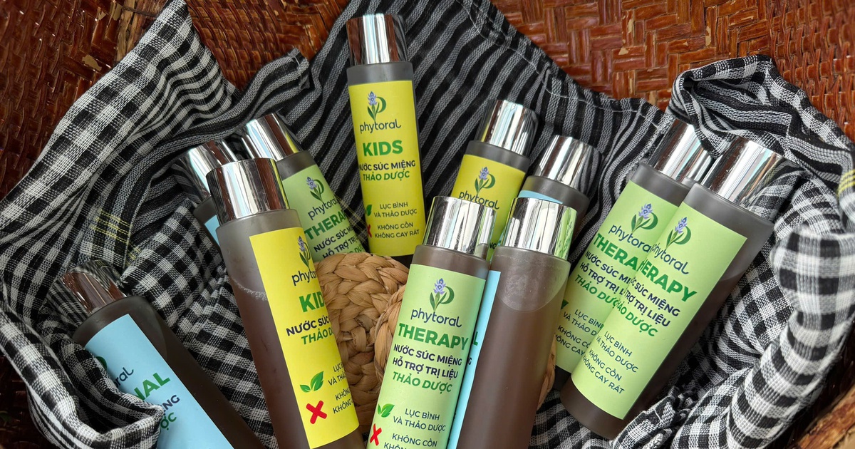 Gen Z miền Tây 'gây sốt' với nước súc miệng chiết xuất từ cây... lục bình