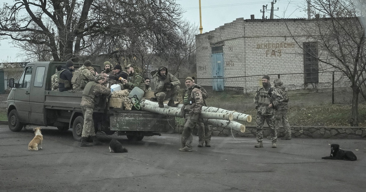 Ukraine gặp thế kh&oacute; tr&ecirc;n chiến trường