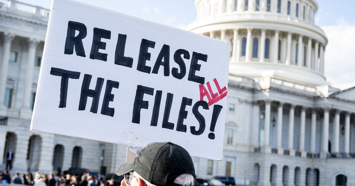 C&ocirc;ng bố thư của tội phạm ấu d&acirc;m Jeffrey Epstein: &Ocirc;ng Trump 'biết những c&ocirc; g&aacute;i đ&oacute;'