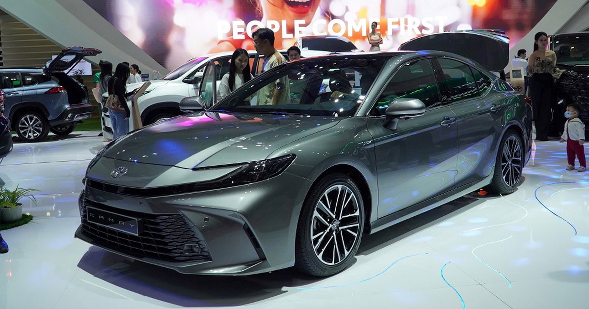 Sedan hạng D: Doanh số Toyota Camry 'hồi sinh' nhờ giảm giá cả trăm triệu đồng