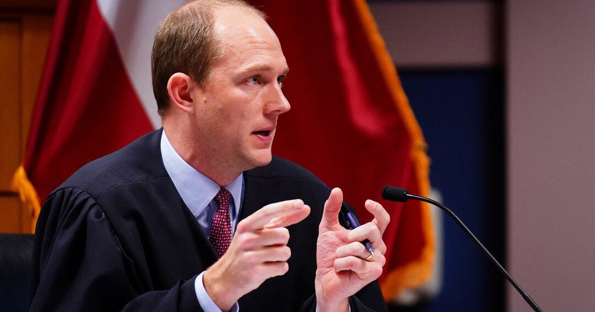 Thẩm ph&aacute;n hủy 3 c&aacute;o buộc trong vụ kiện &ocirc;ng Trump can thiệp bầu cử