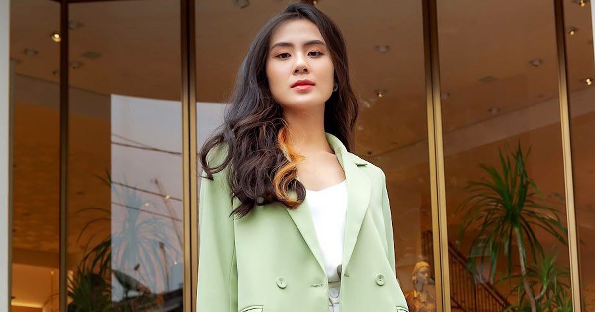 Áo blazer sắc pastel hợp mọi phong cách, từ công sở đến đường phố