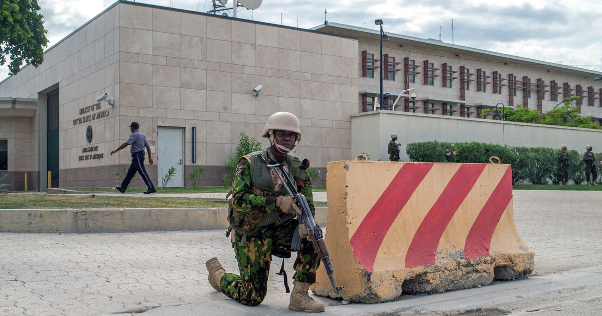 Thủy quân lục chiến Mỹ đấu súng với thành viên băng nhóm Haiti