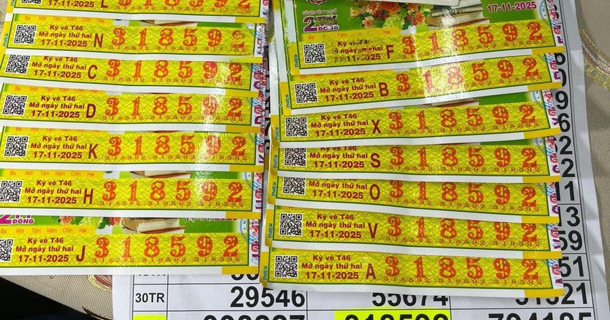 Cả nh&agrave; tr&uacute;ng độc đắc 28 tỉ xổ số miền Nam: Gửi tiết kiệm ngay lập tức