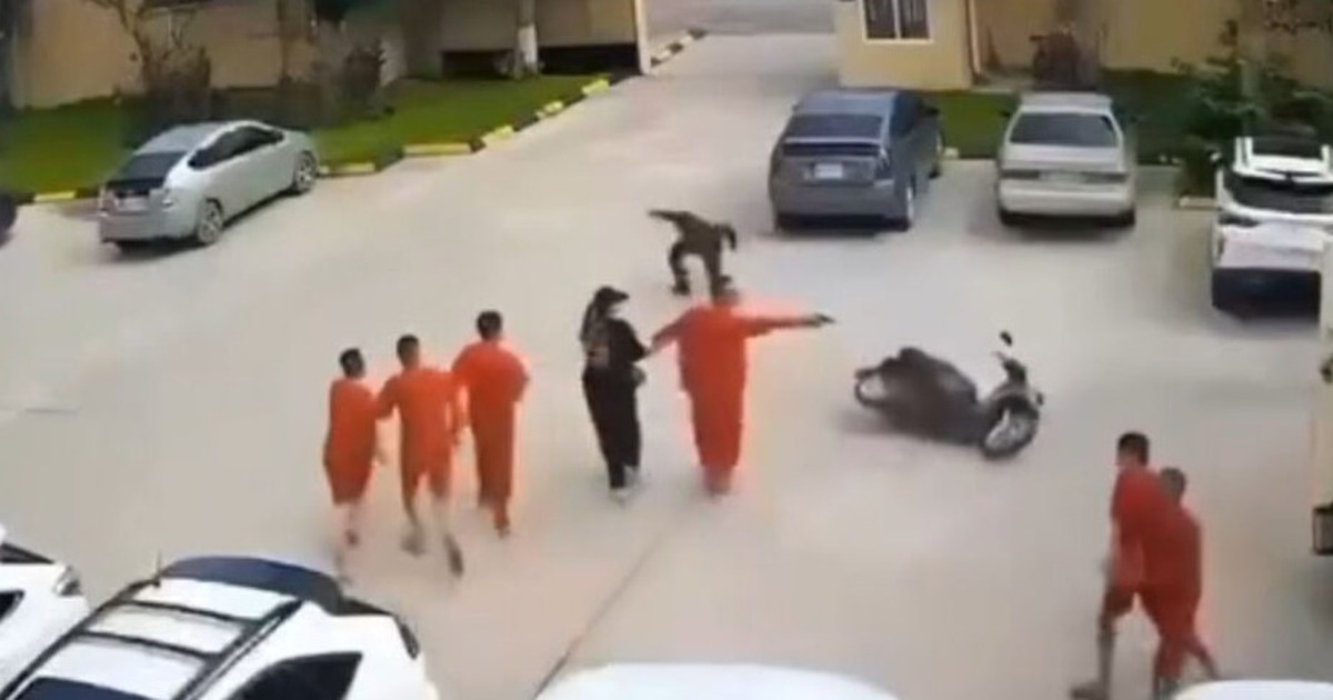 T&ugrave; nh&acirc;n người Việt nhận s&uacute;ng từ đồng phạm nữ, bỏ trốn tại t&ograve;a &aacute;n Campuchia