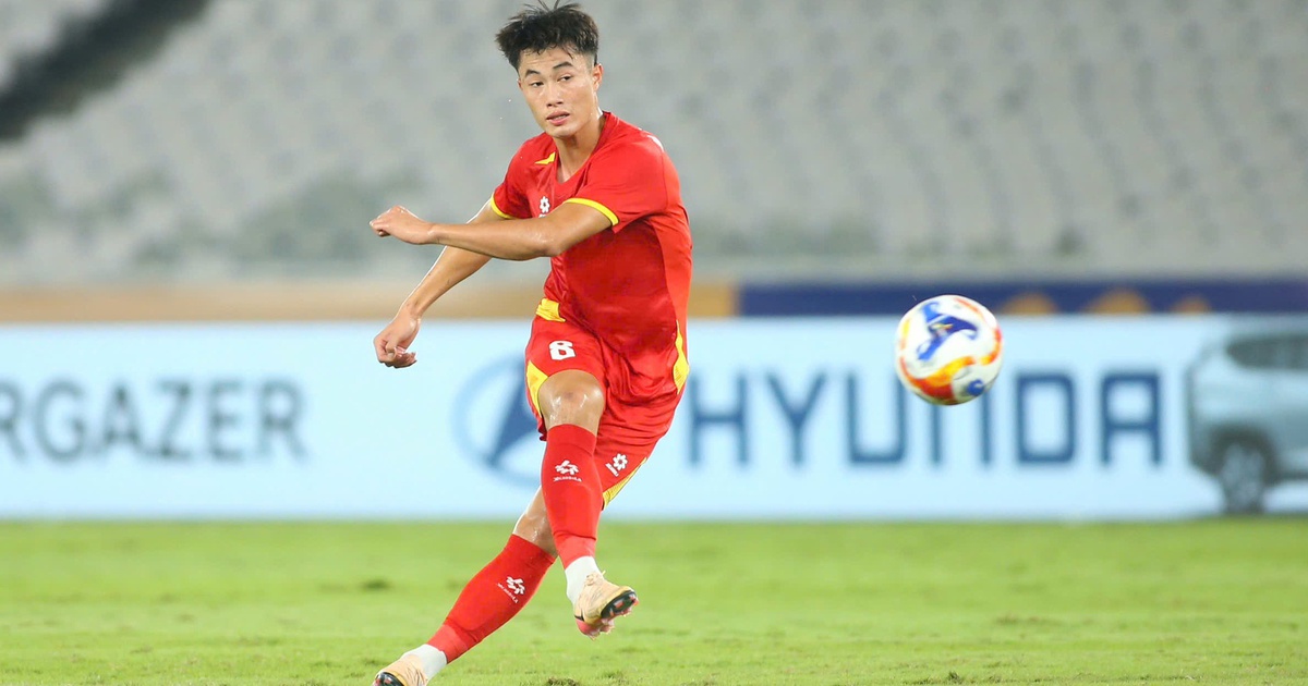 Văn Trường bị chấn thương nặng, nguy cơ lỡ SEA Games 33 lẫn U.23 châu Á: Thành Trung lên thay?