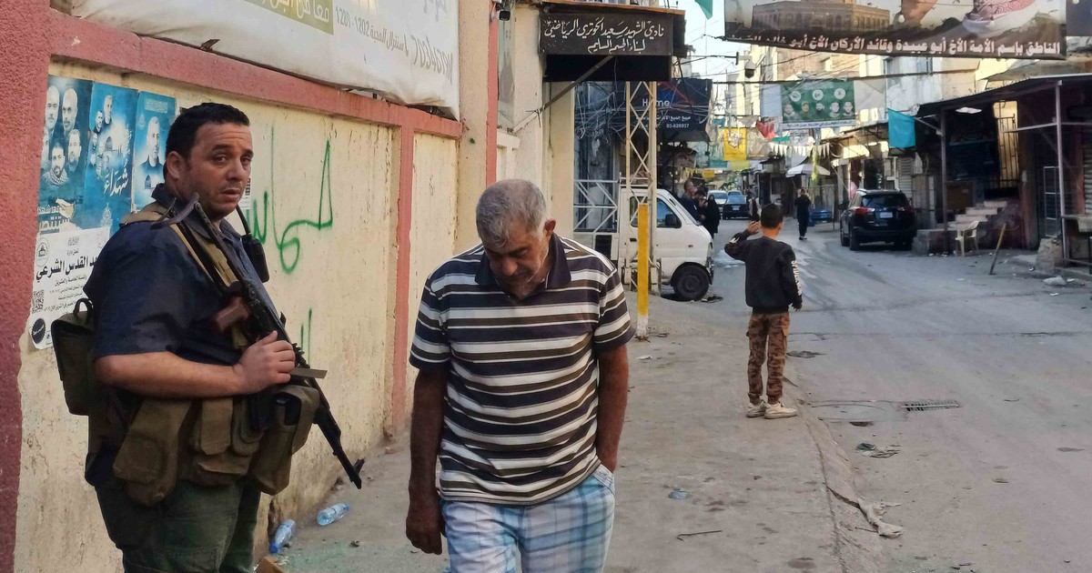 Israel kh&ocirc;ng k&iacute;ch trại tị nạn Palestine ở Li Băng