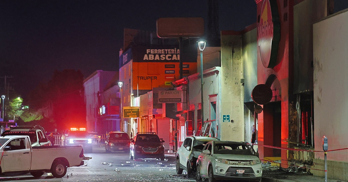 Ch&aacute;y tại cửa h&agrave;ng giảm gi&aacute; Mexico, 23 người chết