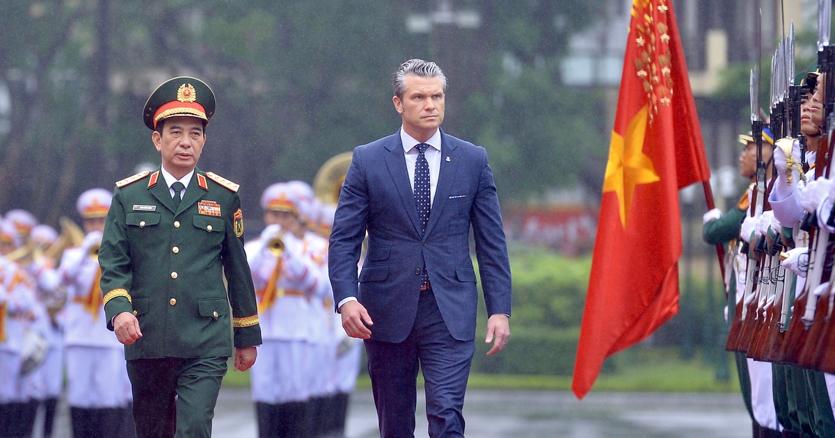 Đại tướng Phan Văn Giang hội đàm với Bộ trưởng Bộ Chiến tranh Mỹ