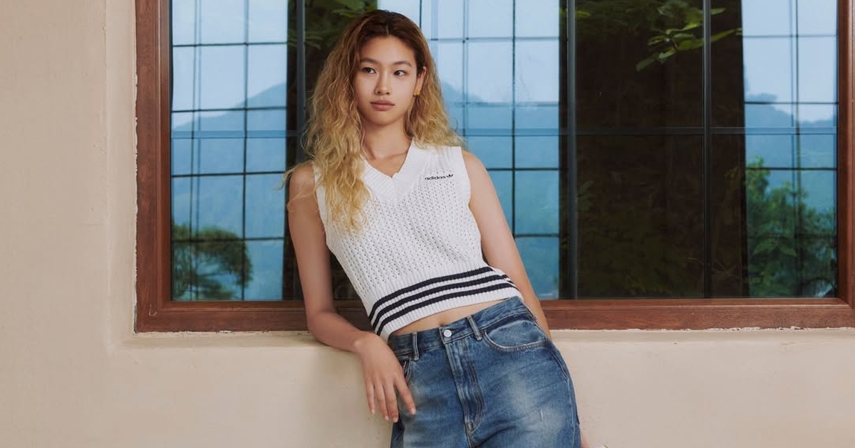 Bản phối mùa đông ấm áp với áo dệt kim họa tiết vặn thừng