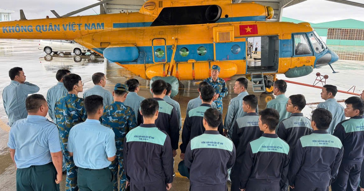 Máy bay trực thăng quân sự cứu trợ: Sẽ thả thêm 700 phần quà thiết yếu