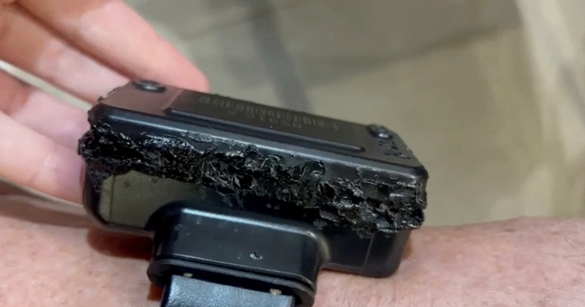 Cựu Tổng thống Brazil Bolsonaro nghi cố phá vòng định vị để bỏ trốn