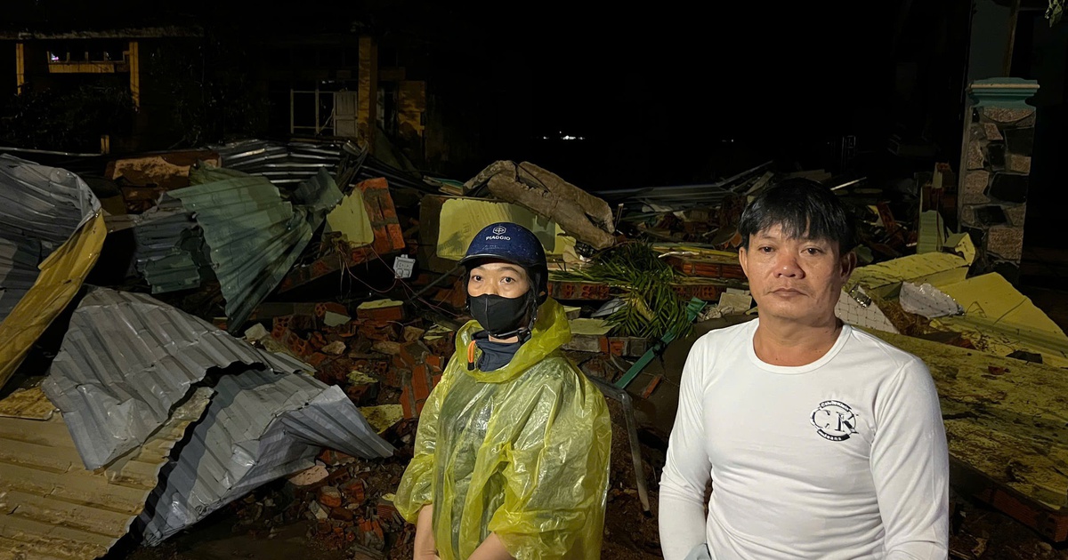 Xã Sơn Hòa đầu nguồn sông Ba Hạ ở Phú Yên cũ tan hoang sau lũ dữ