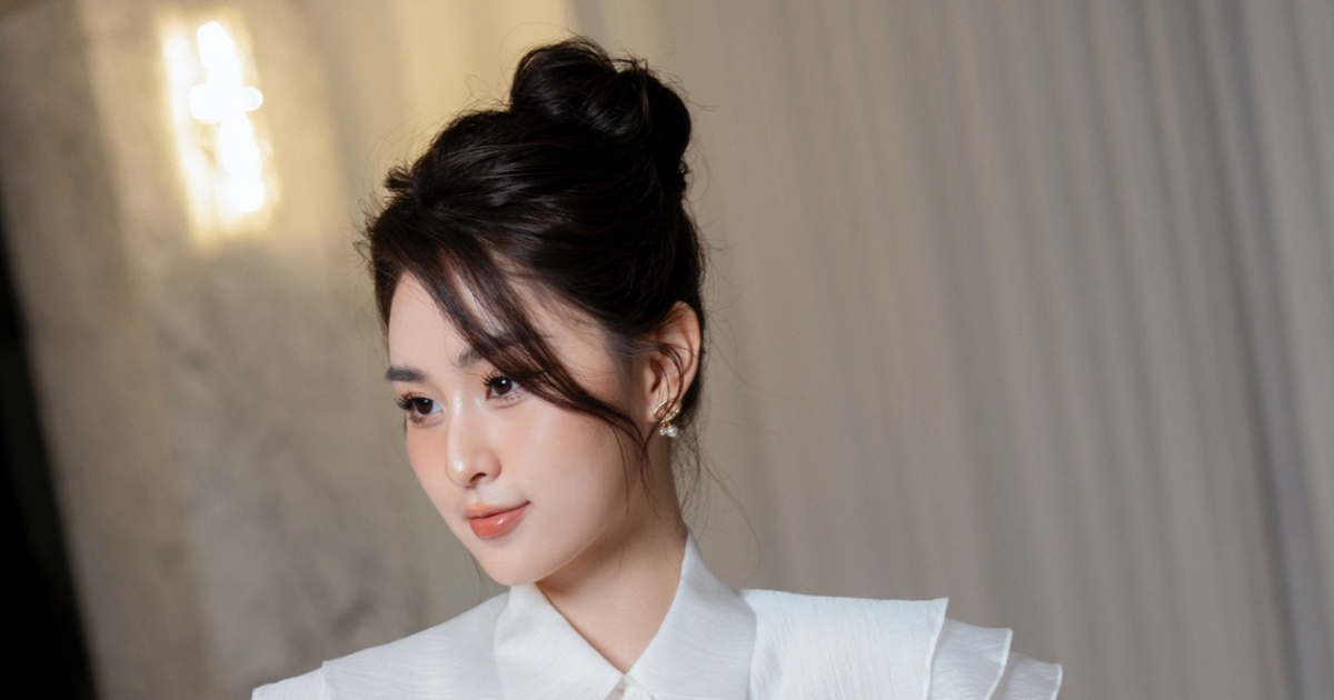 Diện trang phục bèo nhún biến nàng thành quý cô sành điệu tức thì