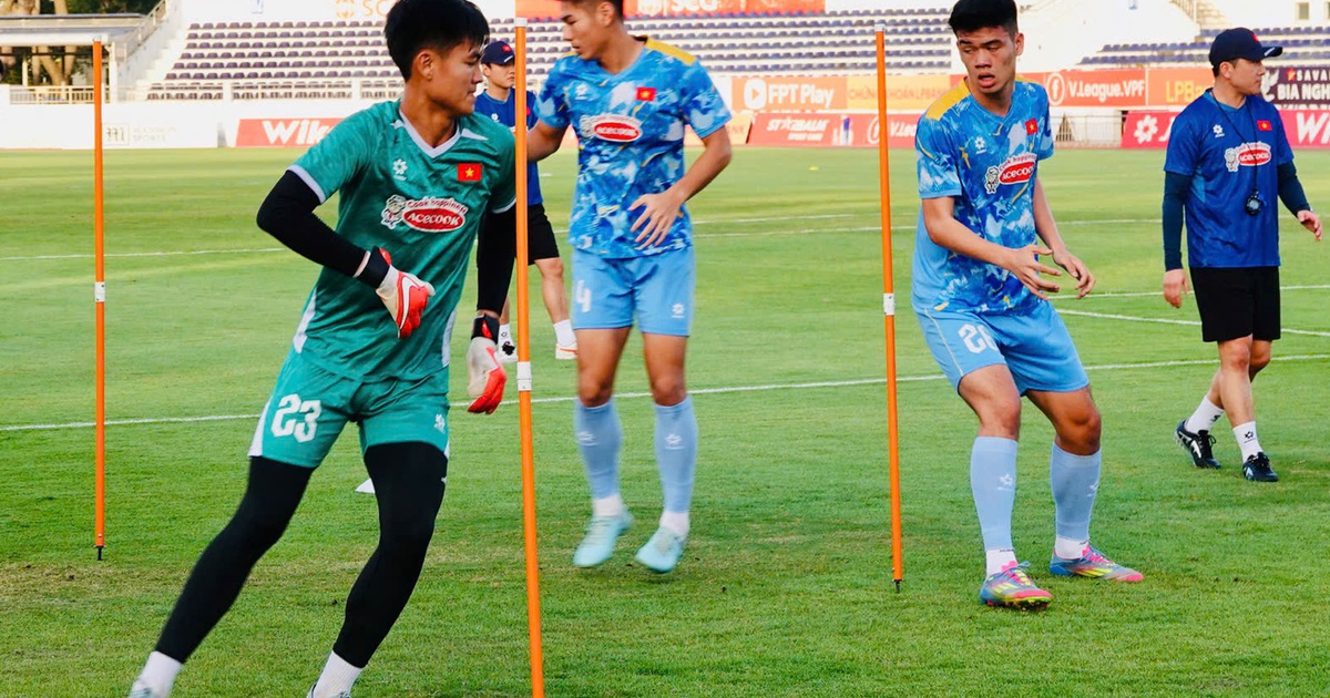 Sân Bà Rịa đón U.23 Việt Nam, 6 cầu thủ tập riêng: ‘Bật công tắc’ săn vàng SEA Games