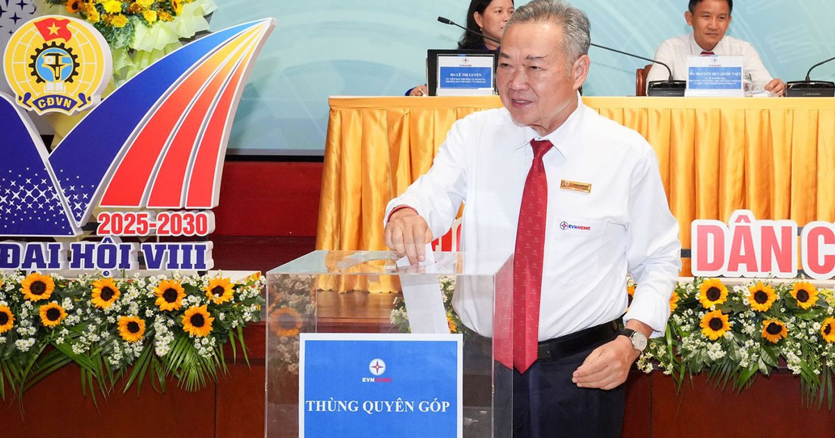 Tấm lòng ngành điện TP.HCM: Tiếp sức đồng bào vùng thiên tai