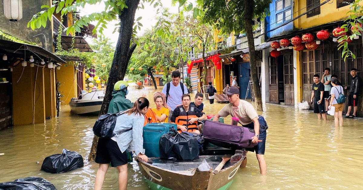 Tin tức đặc biệt tr&ecirc;n b&aacute;o in Thanh Ni&ecirc;n 4.11.2025