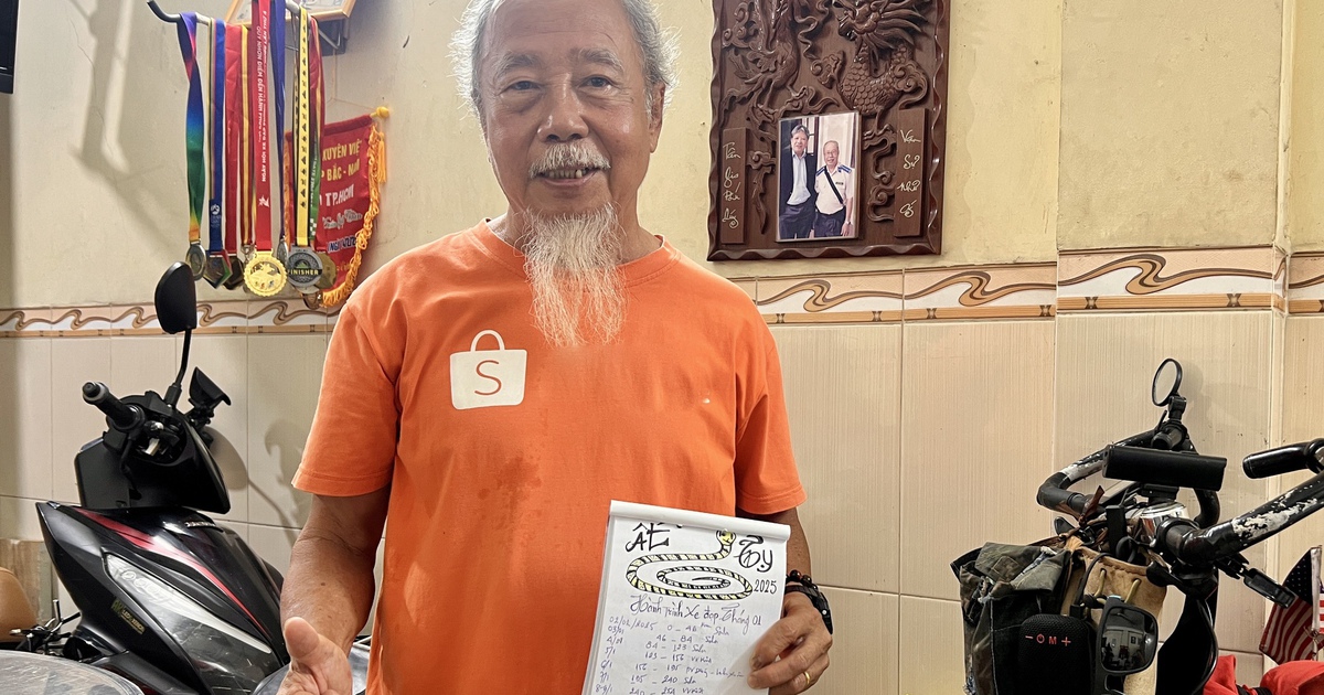 'Già gân' 71 tuổi mỗi tháng đạp xe 1.000 km