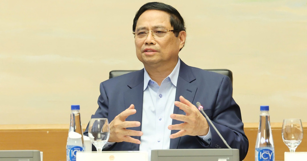 Hoàn thiện thể chế, xác lập mô hình tăng trưởng mới