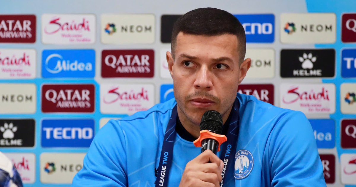 HLV Trung Kiên bất ngờ không họp báo, trung vệ Brazil cực lạc quan: Nam Định sẽ thắng Osaka…