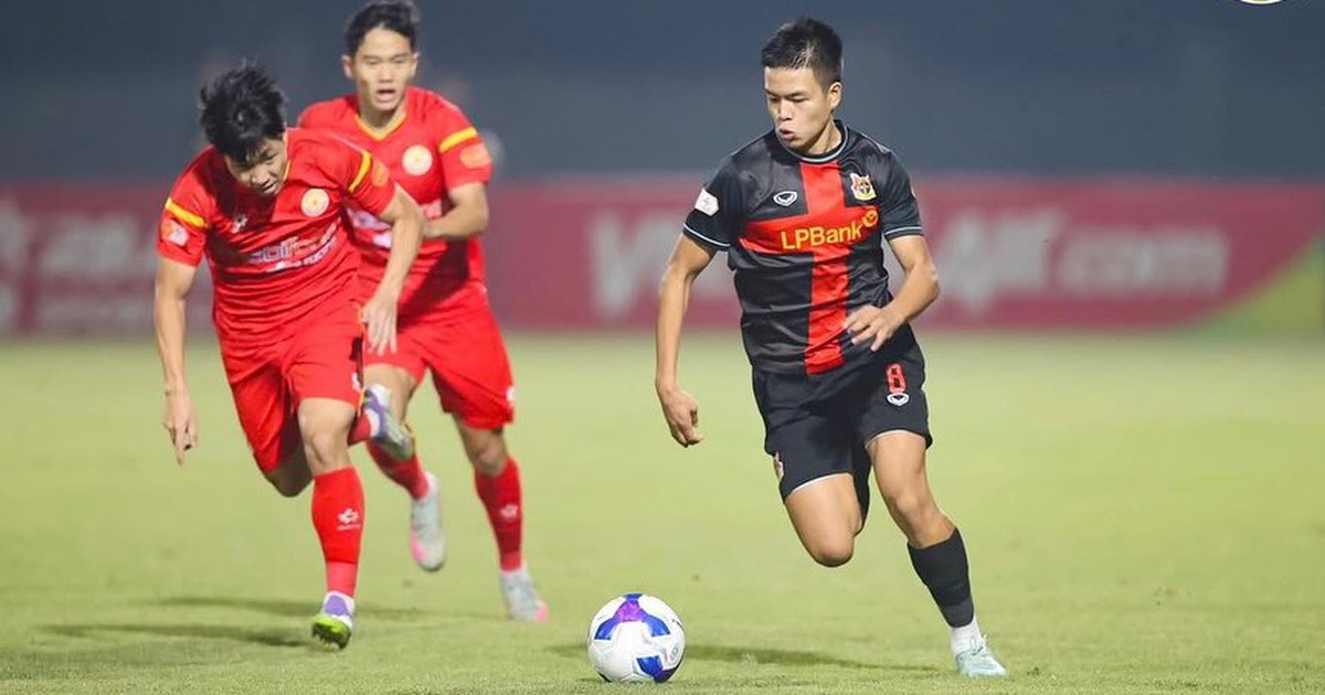 Tiền vệ Việt kiều Trần Thành Trung tăng tốc cùng U.23 Việt Nam: Giấc mơ SEA Games 33