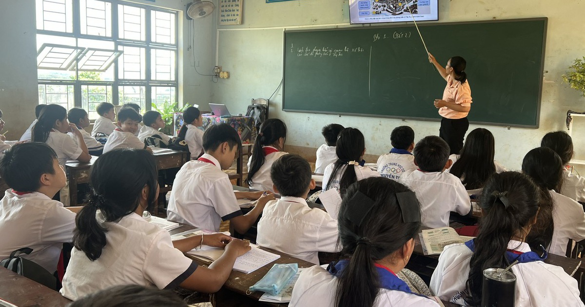 Học sinh ph&iacute;a t&acirc;y Gia Lai cũng nghỉ học để tr&aacute;nh b&atilde;o số 13 Kalmaegi