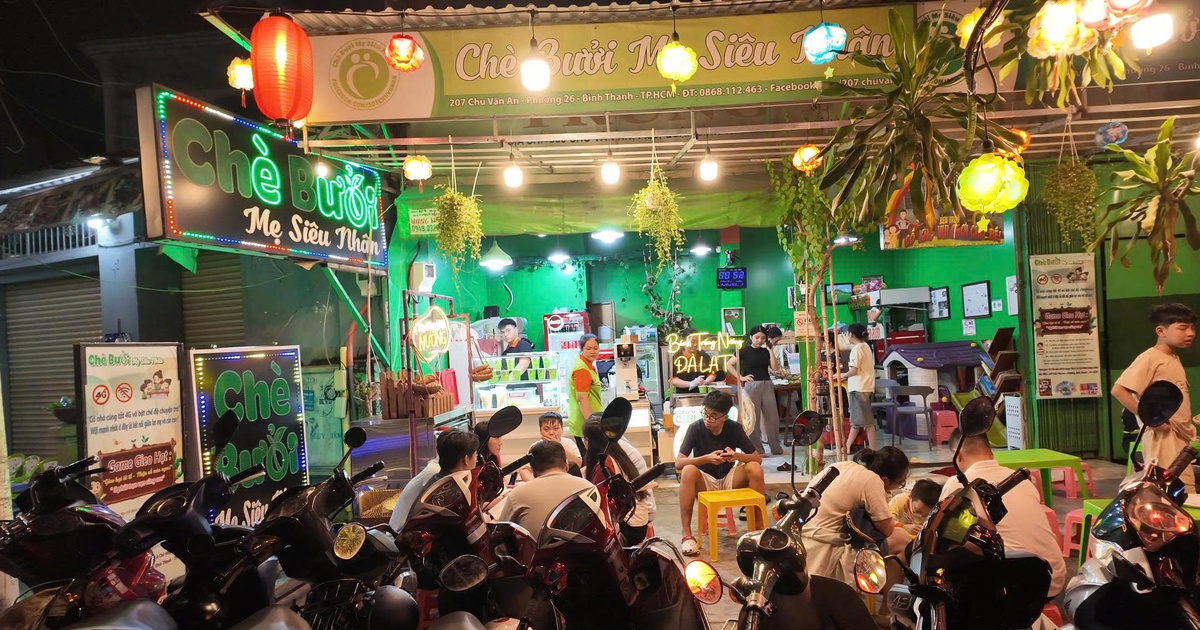 Đến đây đọc sách ăn chè bưởi, bánh tráng nướng… miễn phí